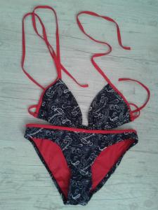 Bikini rouge/noir+photos port+envois