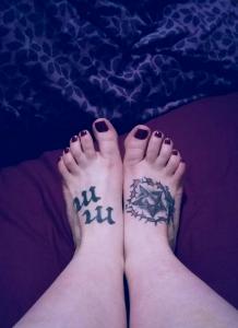 Photos de mes jolies pieds tatous 