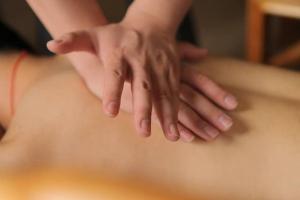 Massages Gratuit (non Vnal) (H/F/Couples/trans)