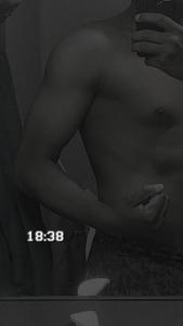 Jeune homme black 24 ans 