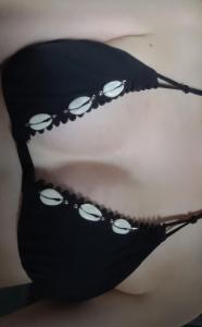 Femme 20 ans vend sous vtements sales