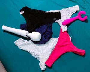 Culotte et string portes et souills pendant mes orgasmes 💦