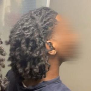 Jeune renoi bien quip pour plan sexe 