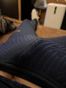 re�ois jeune mec qui a envie de decouvrir entre mec 