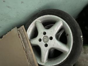 Jh 29 ans veux d�couvrir les clubs libertins 