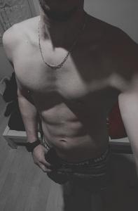 Premi�re exp�rience de soumission en r�el avec femme dominante