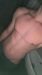 Homme jeune pour femme de tout �ge