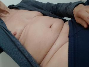 RECHERCHE FEMME SEULE OU COUPLE FEMME OFFERTE