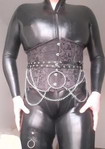 [Grenoble] Jh en latex en manque de sperme