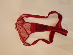 Recherche culotte port�e par une femme