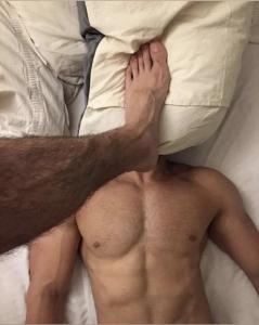 L�cheur de pieds de mecs