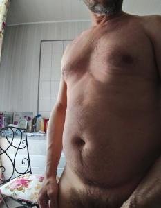 jeux  de mains jeux de coquins , de de langues