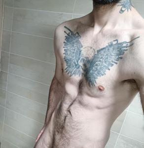 Charmant JH se d�place dans le 33/40