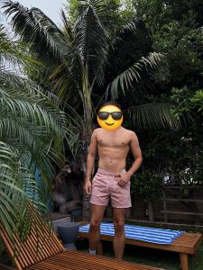 Je suis un homme de 32 ans , actif