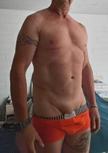 Recherche une complice tr�s discr�te dispo en journ�e et sans prise de t�te