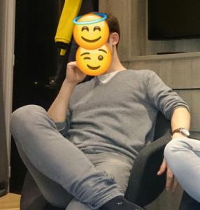 Homme exhib et voyeur 