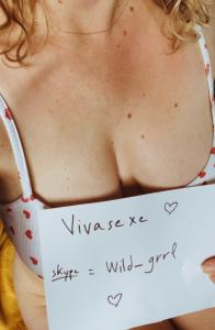 Jolie coquine voudrait vendre ses vid�os