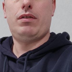 Homme insatisfait 