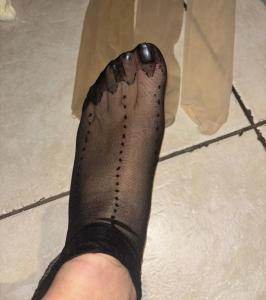 Chaussures chaussettes collants bas mi bas etc tr�s odorants 
