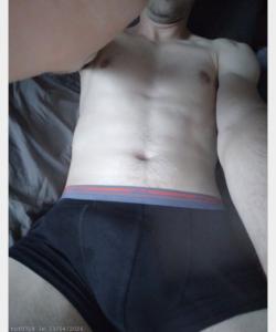 Homme recherche femme ou couple 