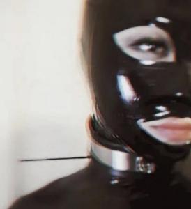 Photo de Sissy Rubber Doll