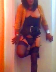 SOUKIA, TRAVESTIE GRANNY pour M�LE en RUT
