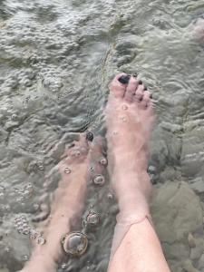 Couple bi cherche bites a sucer devant madame
