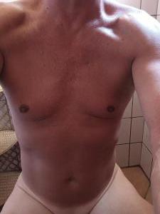 Homme de 50 ans pour femme ou couple