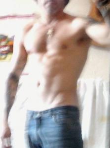 homme sympa et motiv�  re�ois..