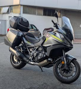 Mature motard sympa, ouvert pour moments intenses d'�vasion.