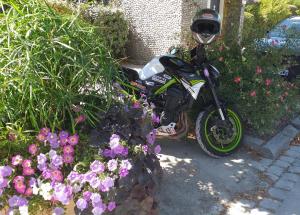 Homme mur propose relation � jeune femme