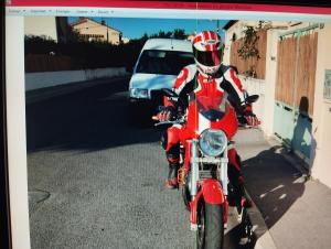 Homme grosse queue  cherche femme ou couple