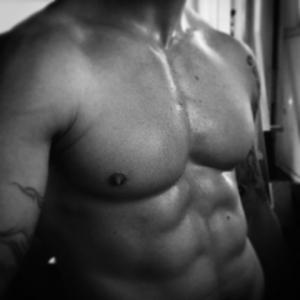 Envie d�un sportif mesdames?