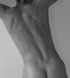 Homme pose pour tous styles