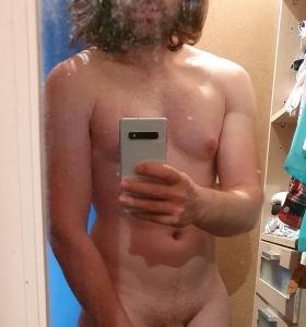 Homme bi 32a pour couple ou femme mature