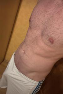 Homme 30 ans athl�tique cherche femme ou couple 