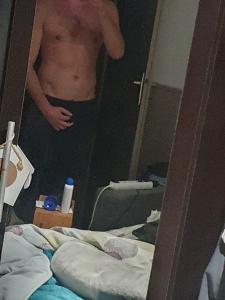 Jeune homme Capable 